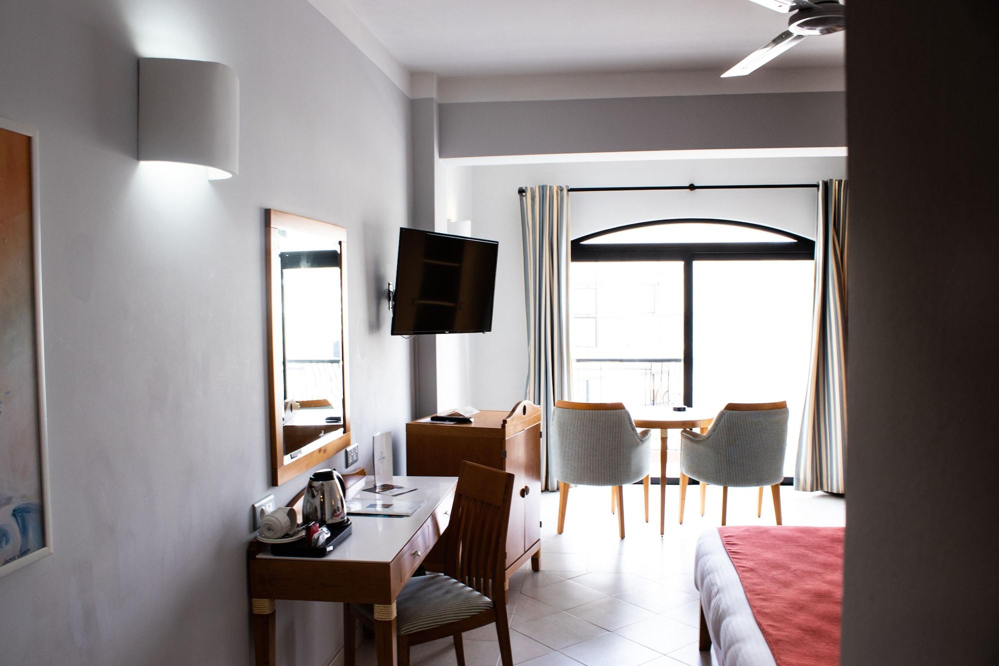 Hotel Calypso 마살폰 외부 사진