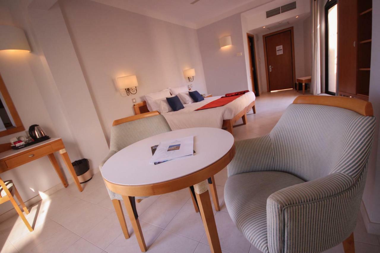 Hotel Calypso 마살폰 외부 사진